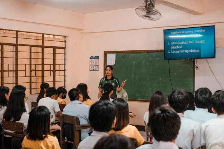 Hakbang, Sulong Kabataan Tungo Sa Kasaganaan